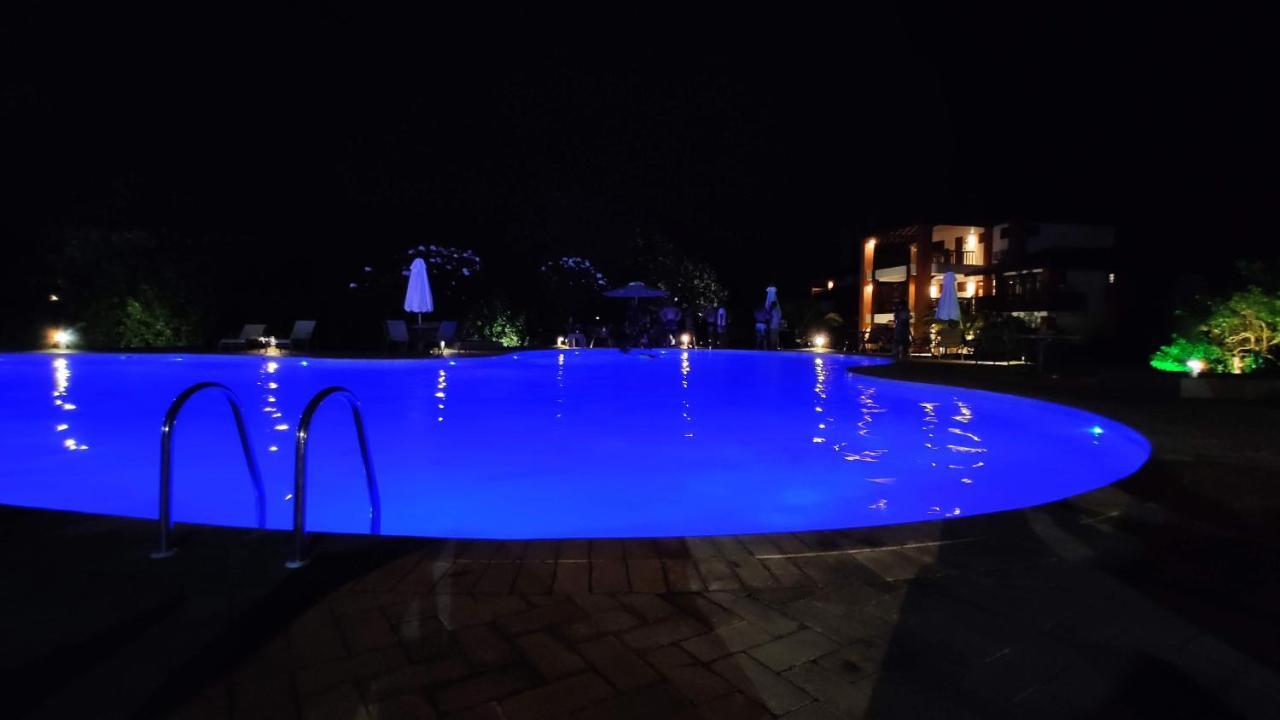 Piscinas Naturais De Прайя-ду-Форте Экстерьер фото